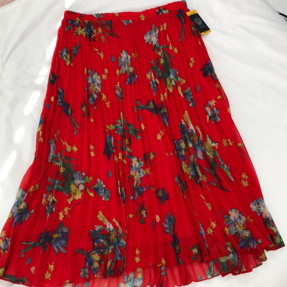 Vince Camuto Floral Pleated Red Skirt